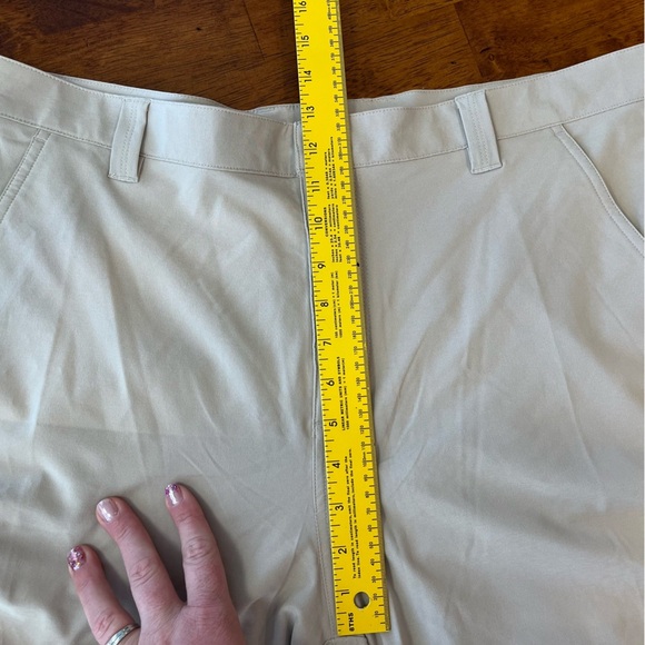 Columbia Men’s PFG khaki shorts size 38 waist 10 in length - Picture 5 of 8